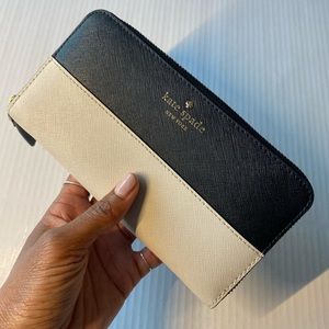 Kate Spade ♠️ | Staci Continental Wallet | Beige & Black